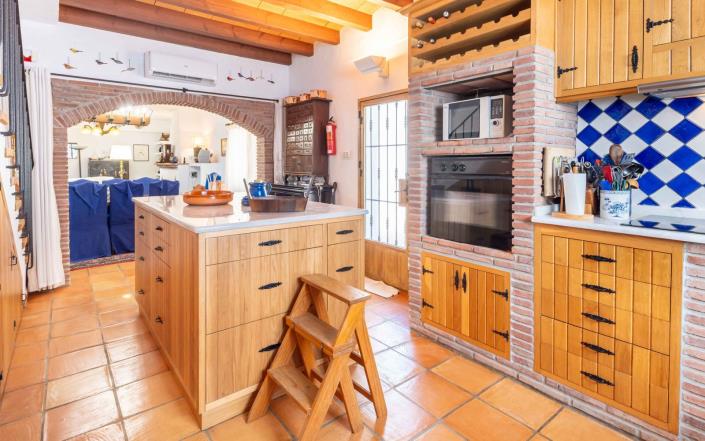 Image No.3-5 Bed Villa / Detached for sale