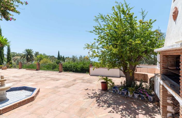 Image No.12-5 Bed Villa / Detached for sale