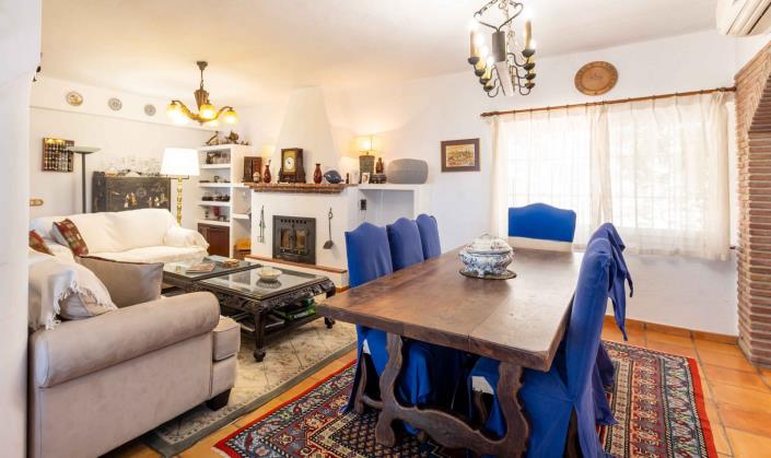 Image No.20-5 Bed Villa / Detached for sale