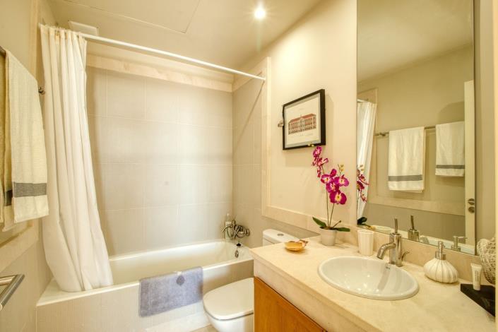 Image No.28-2 Bed Apartment for sale