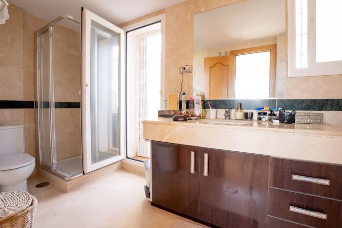 Image No.26-3 Bed Penthouse for sale