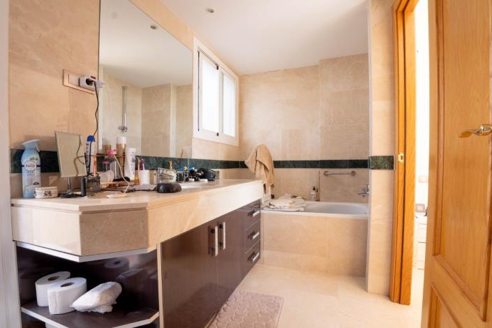 Image No.27-3 Bed Penthouse for sale