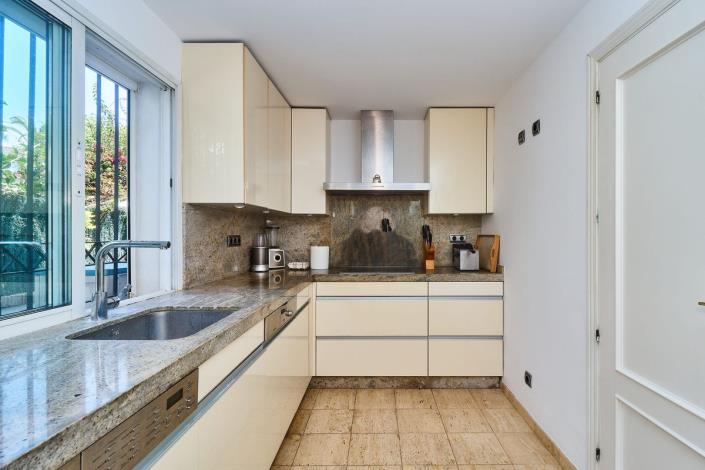 Image No.4-Jumelé de 3 chambres à vendre à Golden Mile