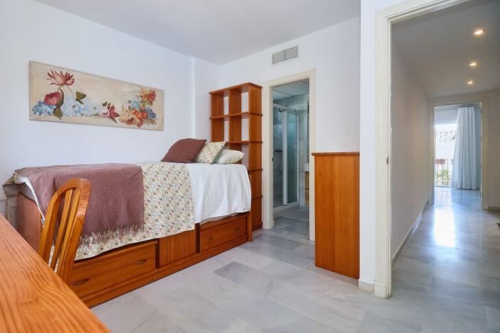 Image No.17-Jumelé de 3 chambres à vendre à Golden Mile