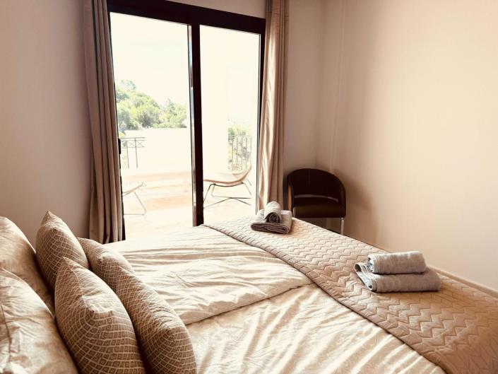 Image No.22-2 Bed Apartment for sale