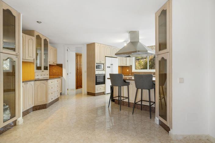 Image No.10-5 Bed Villa / Detached for sale