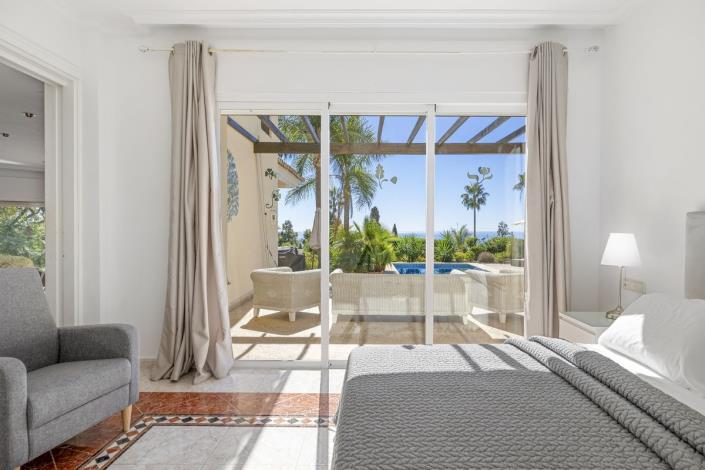 Image No.31-5 Bed Villa / Detached for sale