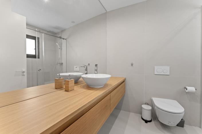 Image No.20-2 Bed Apartment for sale