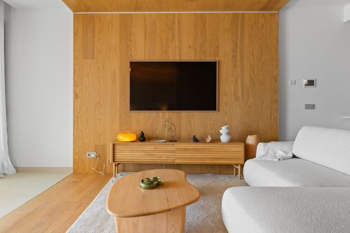 Image No.24-2 Bed Apartment for sale