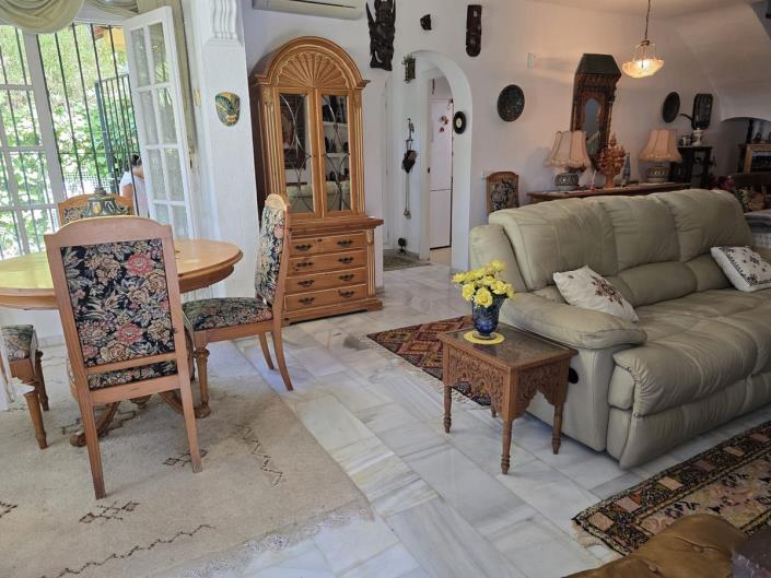 Image No.30-4 Bed Villa / Detached for sale