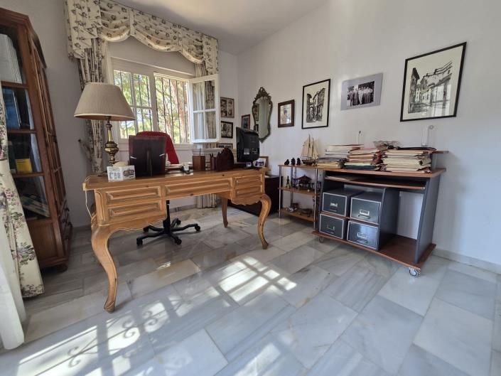 Image No.34-4 Bed Villa / Detached for sale