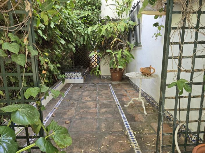 Image No.37-4 Bed Villa / Detached for sale