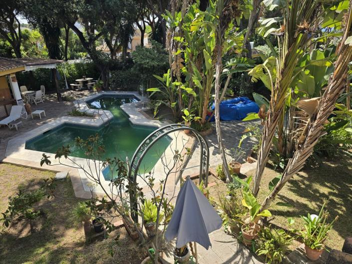 Image No.42-4 Bed Villa / Detached for sale