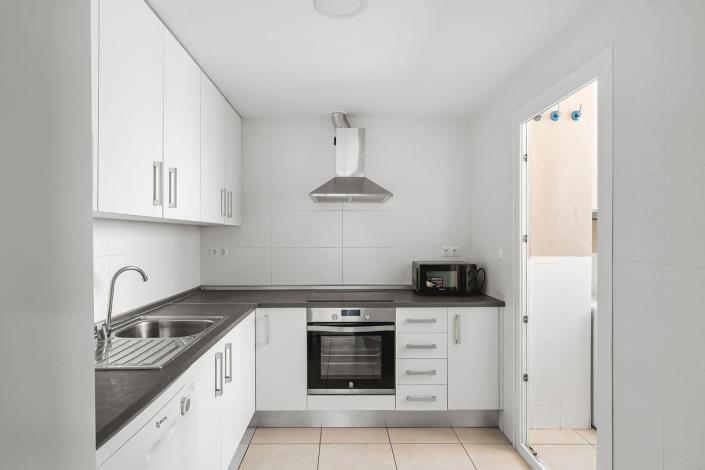 Image No.8-3 Bed Apartment for sale