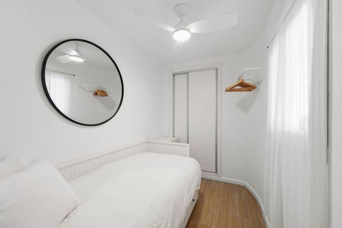 Image No.18-2 Bed Apartment for sale