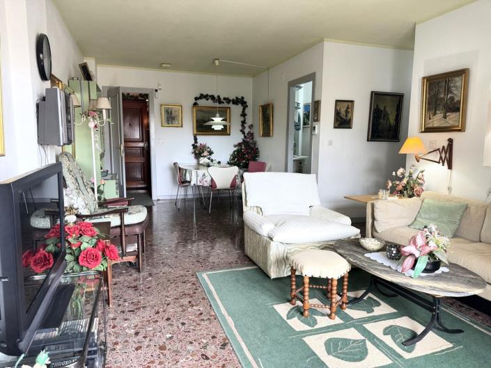 Image No.7-3 Bed Apartment for sale