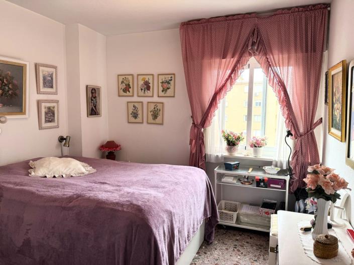 Image No.20-3 Bed Apartment for sale