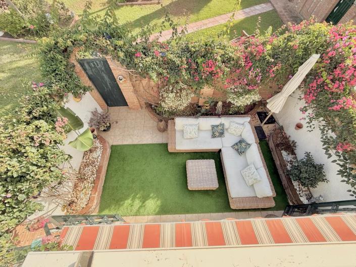 Image No.24-2 Bed Semi-Detached for sale