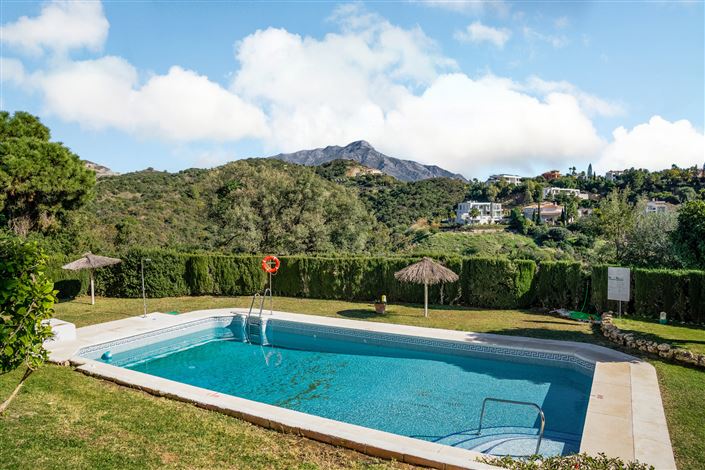 Image No.29-4 Bed Apartment for sale