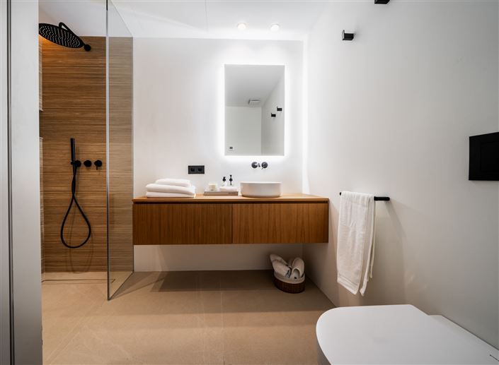 Image No.15-3 Bed Apartment for sale