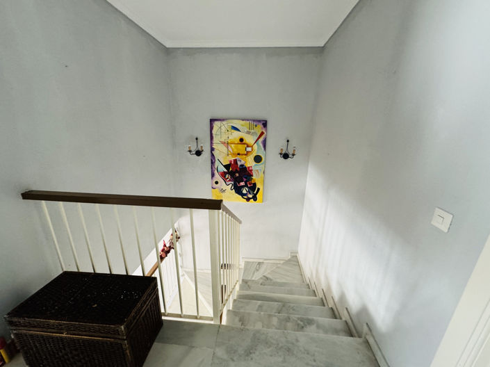 Image No.12-3 Bed Townhouse for sale