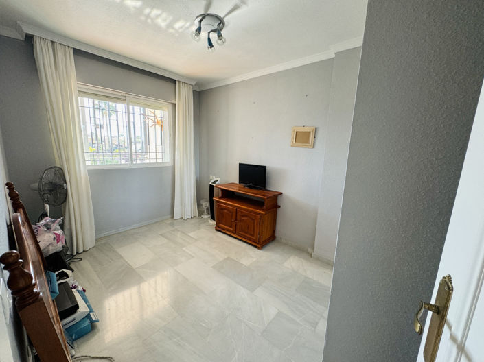 Image No.13-3 Bed Townhouse for sale