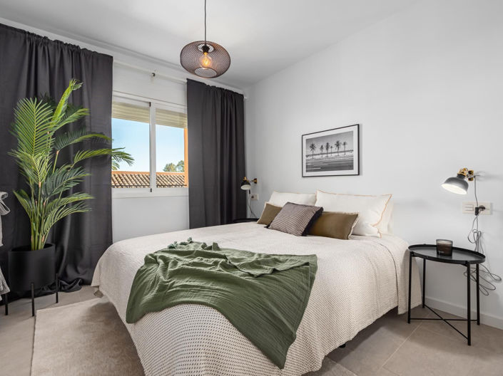 Image No.18-3 Bed Apartment for sale