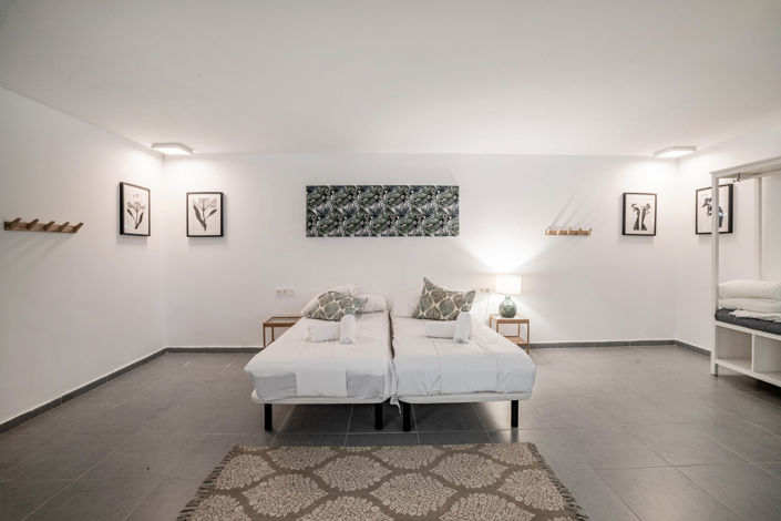 Image No.11-3 Bed Villa for sale