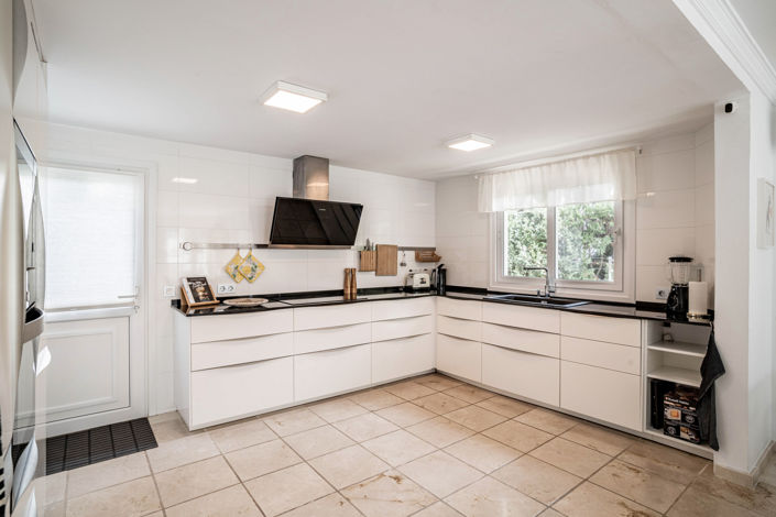 Image No.4-3 Bed Villa for sale