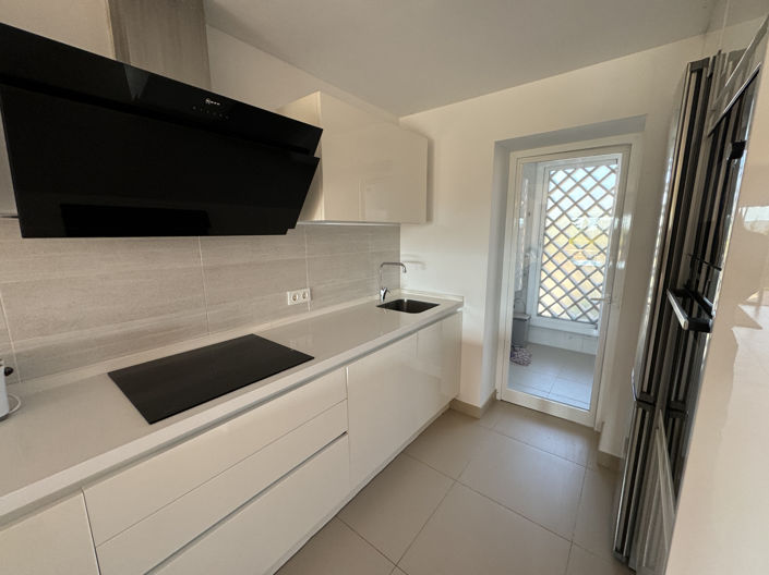 Image No.38-3 Bed Townhouse for sale