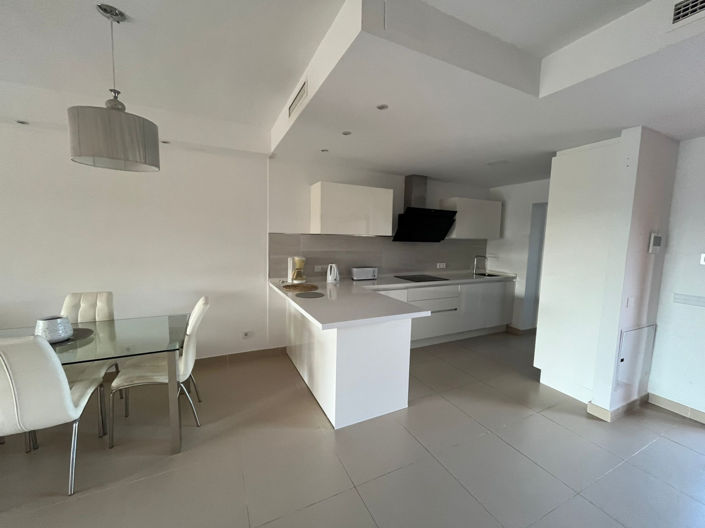 Image No.7-3 Bed Townhouse for sale