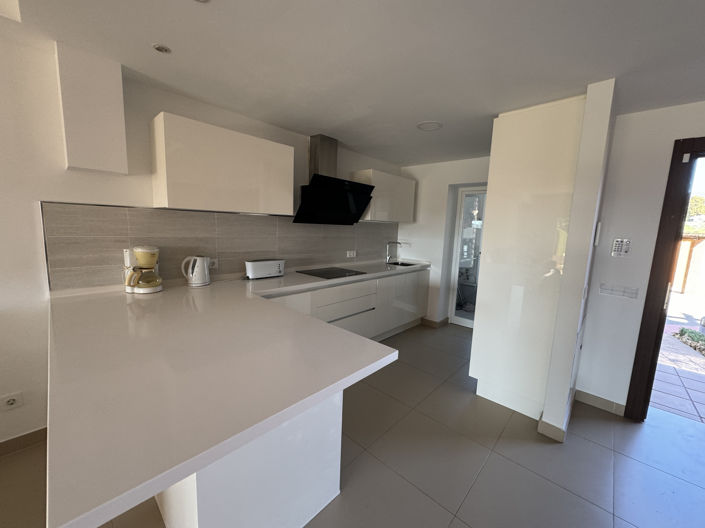 Image No.9-3 Bed Townhouse for sale