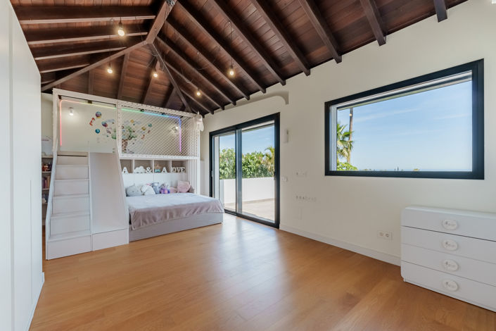 Image No.14-5 Bed Villa for sale