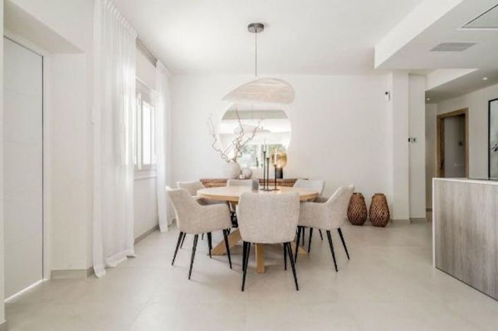 Image No.12-3 Bed Apartment for sale