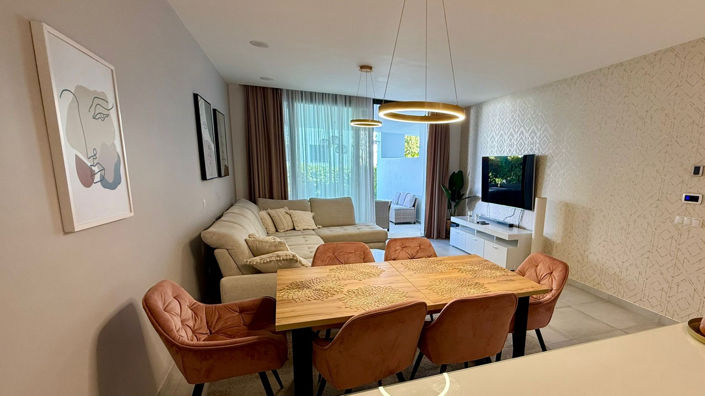 Image No.6-2 Bed Property for sale