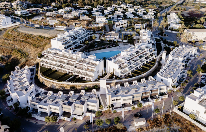 Image No.12-4 Bed Townhouse for sale