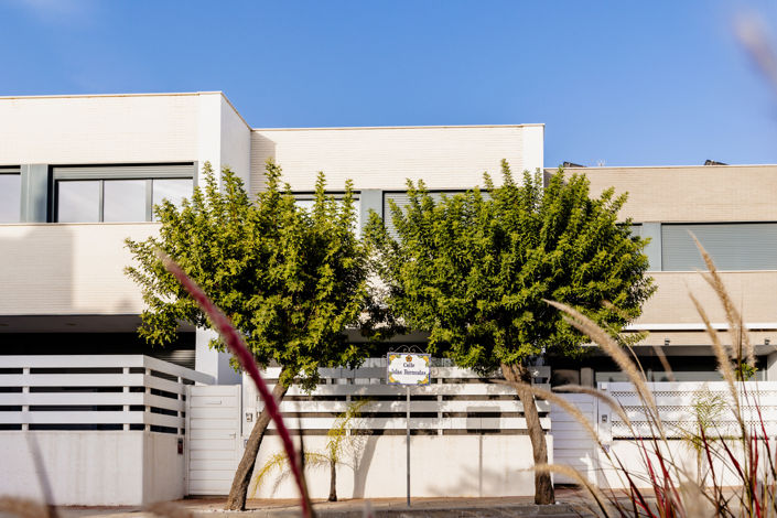 Image No.28-4 Bed Townhouse for sale