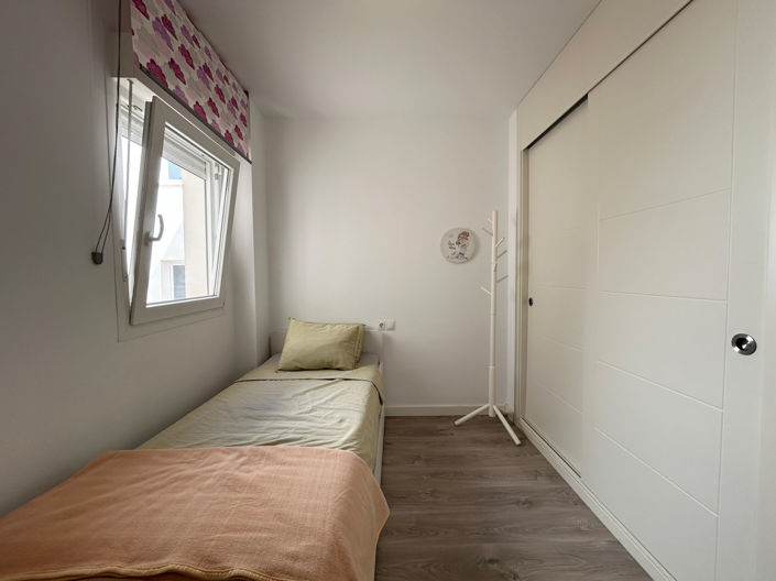 Image No.17-3 Bed Apartment for sale