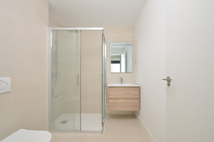 Image No.18-2 Bed Apartment for sale