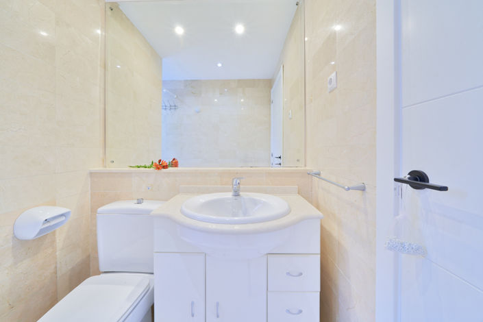 Image No.33-2 Bed Apartment for sale