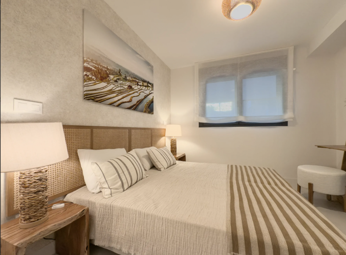 Image No.15-3 Bed Apartment for sale