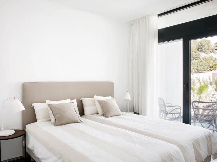 Image No.18-4 Bed Villa / Detached for sale