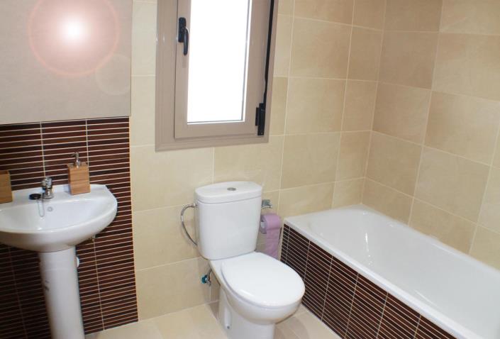 Image No.19-4 Bed Villa / Detached for sale