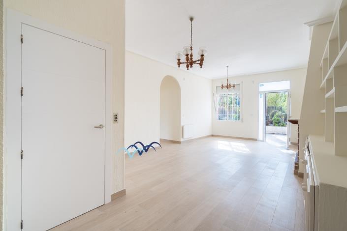 Image No.5-7 Bed House/Villa for sale