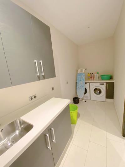 Image No.32-5 Bed Villa / Detached for sale