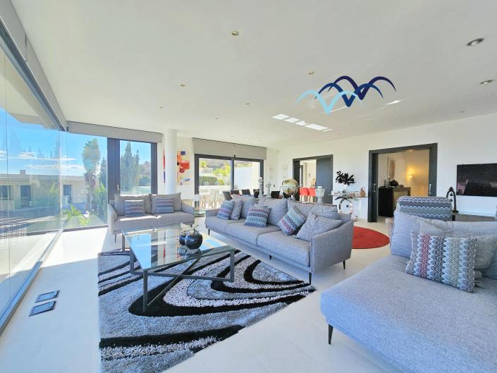 Image No.6-5 Bed Villa / Detached for sale