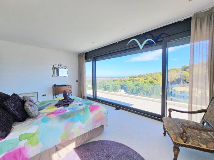 Image No.15-5 Bed Villa / Detached for sale