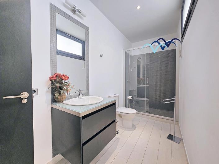 Image No.34-5 Bed Villa / Detached for sale