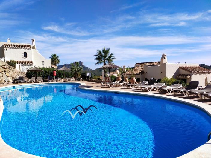 Image No.32-4 Bed Villa / Detached for sale