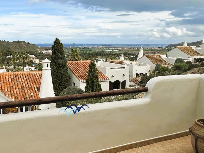 Image No.19-4 Bed Villa / Detached for sale